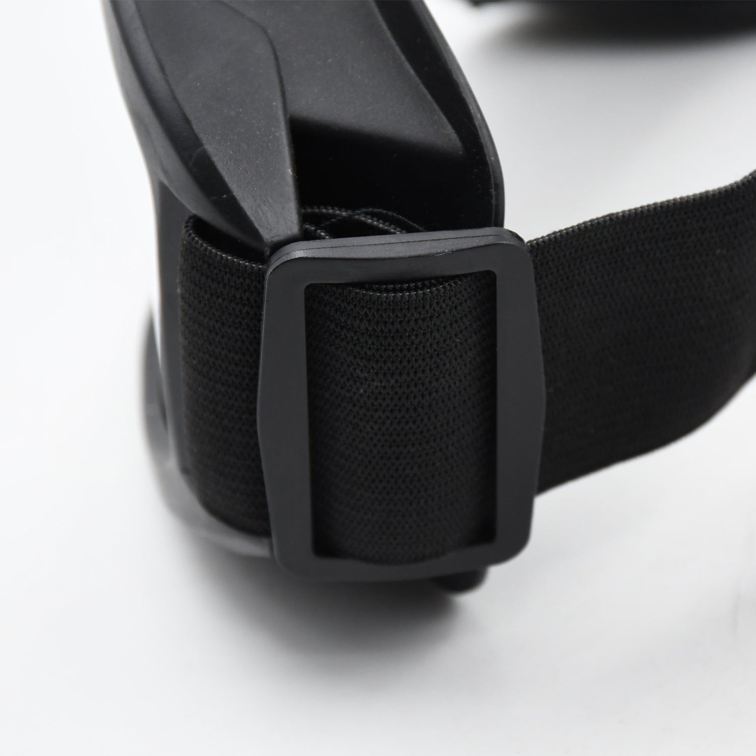 Racing goggles with protective features for biking Racing goggles with protective features for biking